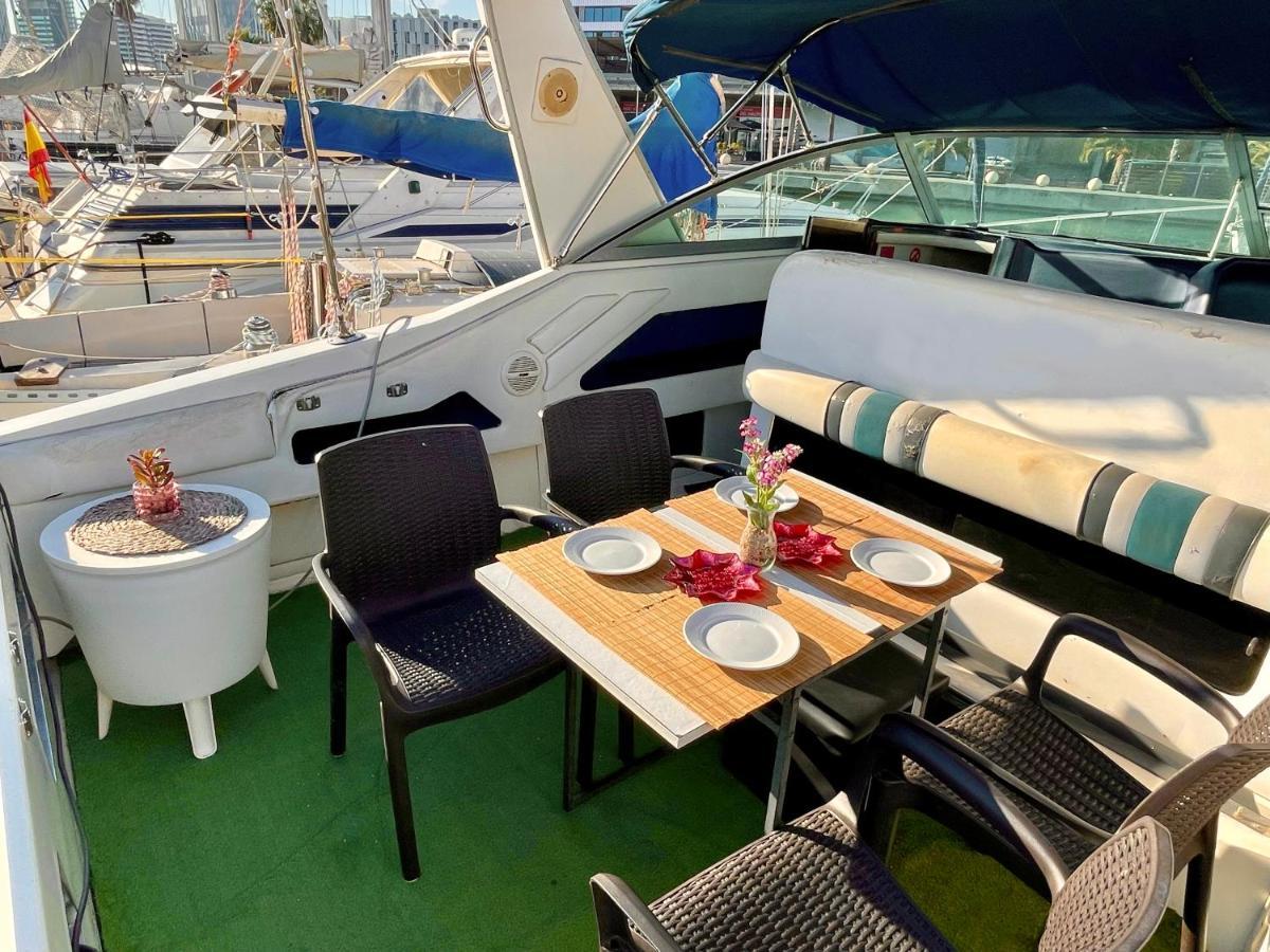 Yacht Hotel Barcelona Sant Adria de Besos Exterior foto